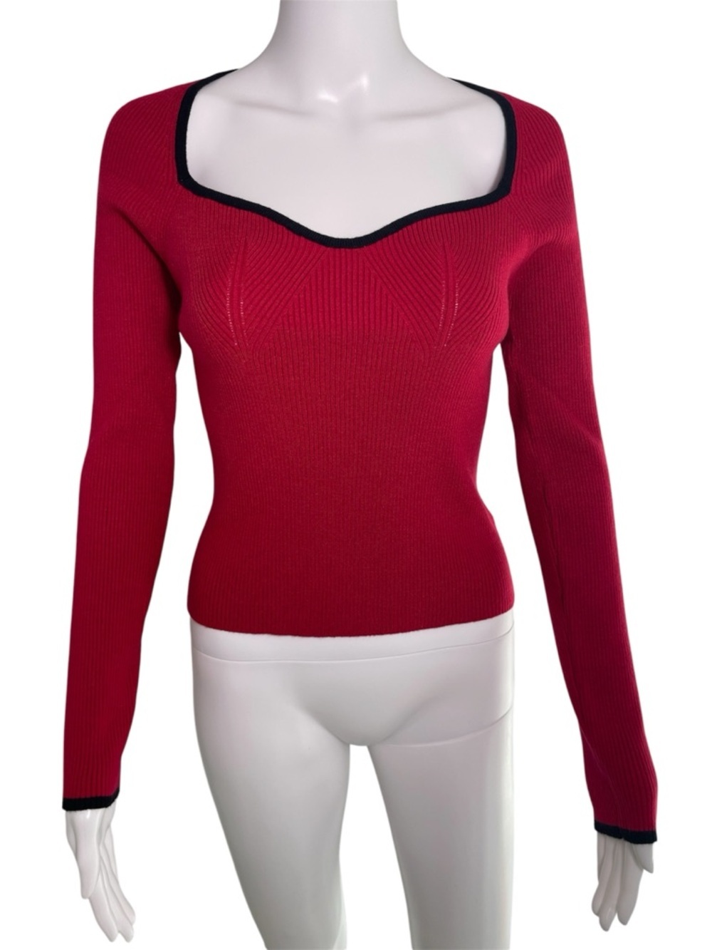 IRIS WOMEN'S Red Ribbed Long-Sleeve Top with Black Trim Size L NWOT - Picture 5 of 8